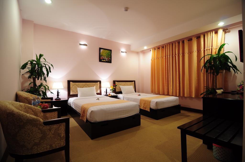 Dong Kinh Hotel โฮจิมินห์ซิตี้ ภายนอก รูปภาพ